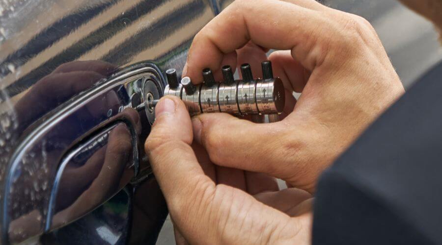 Expert Emergency Roof Repairs services in Elmwood, TN